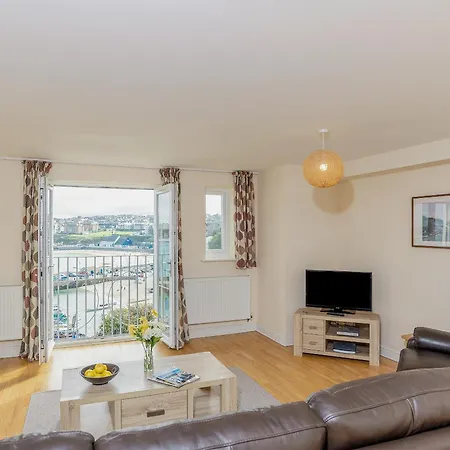 6 Harbour View New Quay
